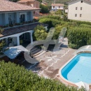 PIETRADEFUSI - Cod.Hold.194 - Elegante villa indipendente con giardino e piscina - Info in agenzia 